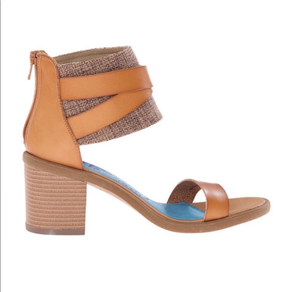 Rugged Bohemian Chunky Block Heel Sandals - Picture 4 of 4